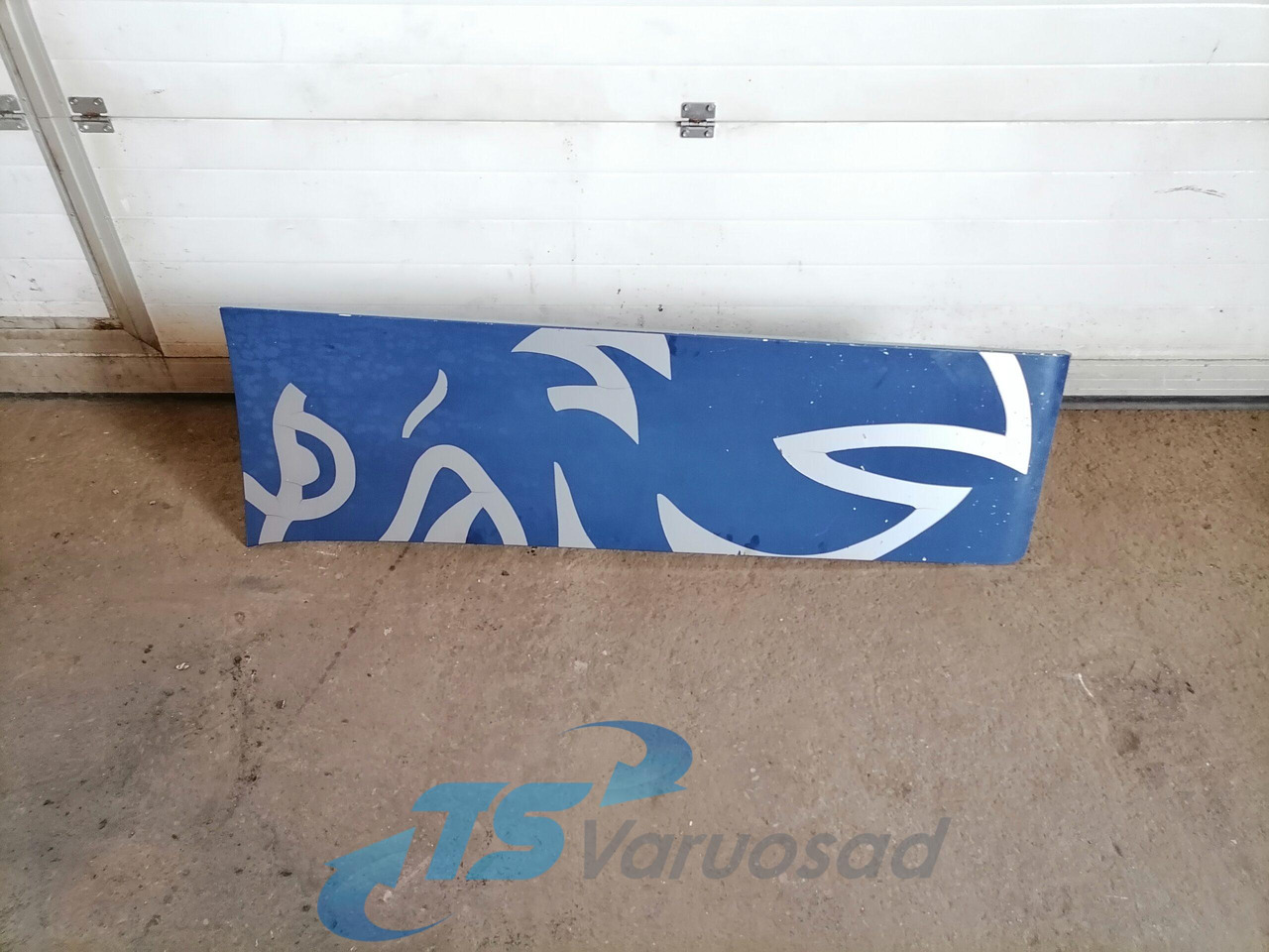 Scania Scania kabiini tuulesuunaja, vasak külg 1532460 - Aerodynamics/ Spoiler for Truck: picture 1 Scania Scania kabiini tuulesuunaja, vasak külg 1532460 - Aerodynamics/ Spoiler for Truck: picture 1