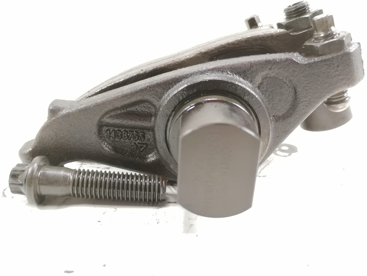 Scania Set of rockers with shaft 1520439 - Universal part for Truck: picture 4 Scania Set of rockers with shaft 1520439 - Universal part for Truck: picture 4