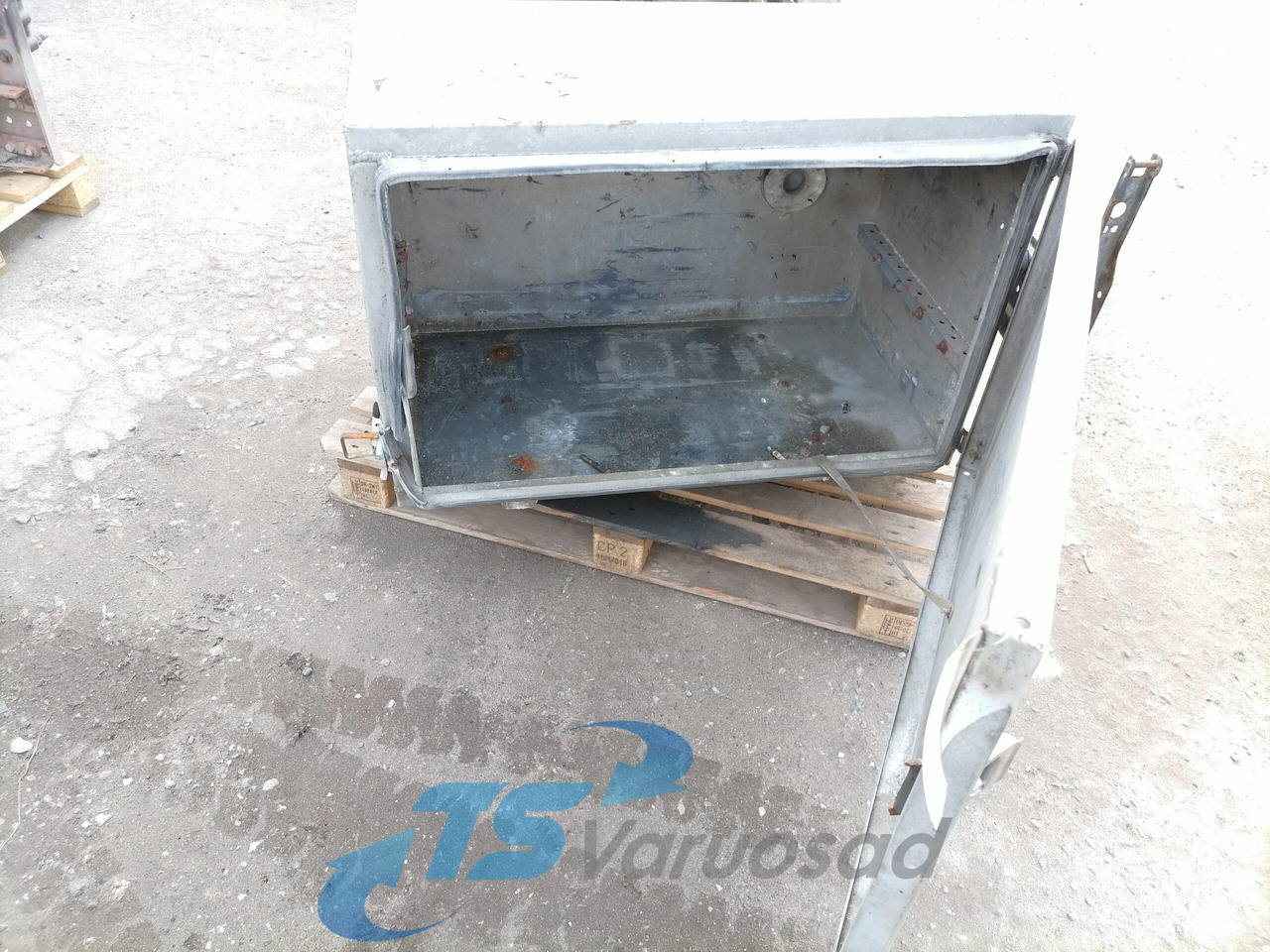 Scania Tool box - Universal part for Truck: picture 4 Scania Tool box - Universal part for Truck: picture 4