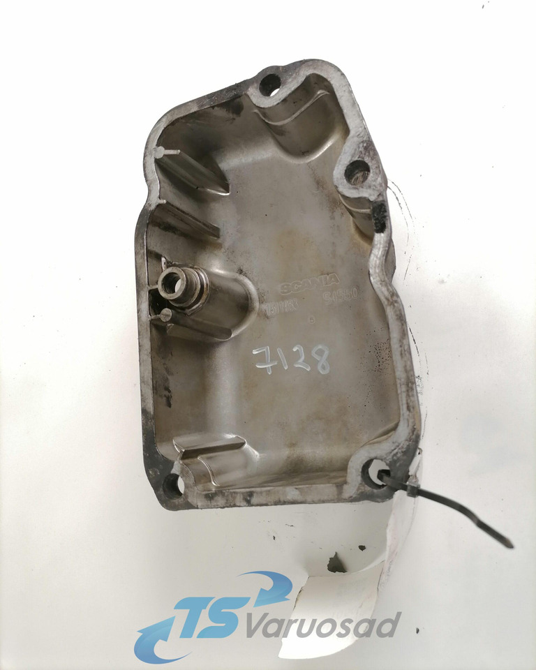 Scania Valve cover 1511983 - Cylinder head for Truck: picture 2 Scania Valve cover 1511983 - Cylinder head for Truck: picture 2