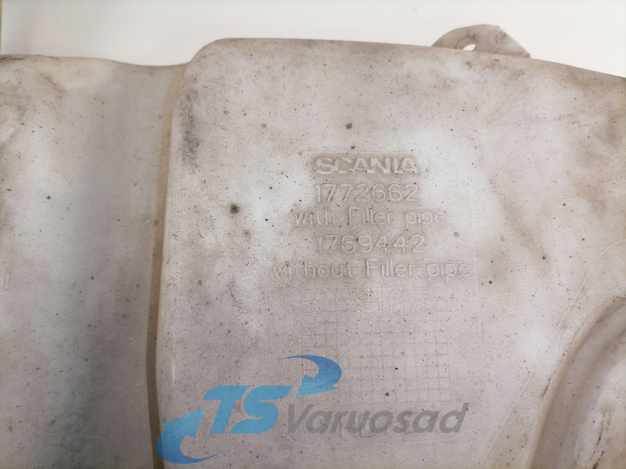 Scania Windscreen washer fluid tank 1772662 - Wiper for Truck: picture 4 Scania Windscreen washer fluid tank 1772662 - Wiper for Truck: picture 4