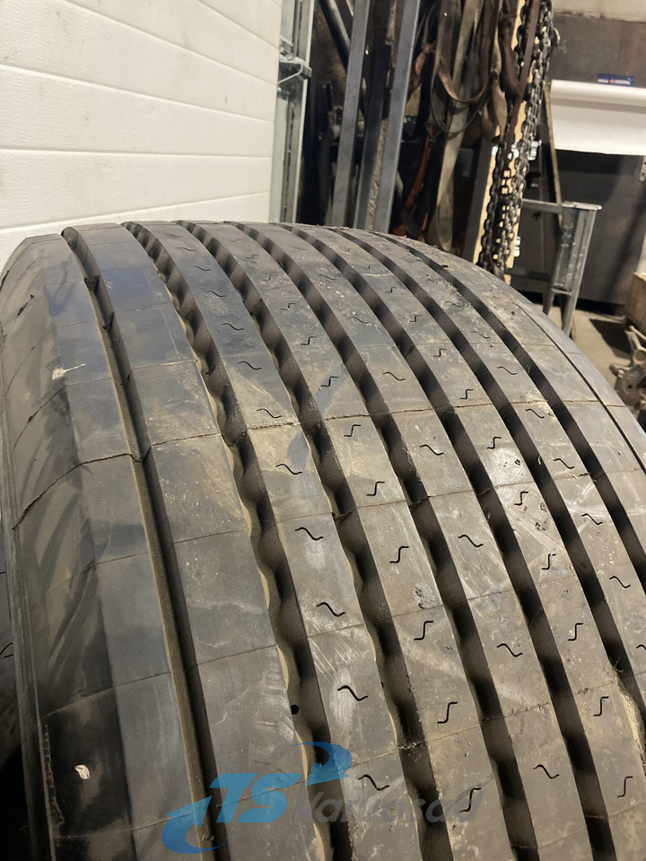 Universaalne Michelin 425/55R19,5 42555R195 - Wheels and tires for Truck: picture 3 Universaalne Michelin 425/55R19,5 42555R195 - Wheels and tires for Truck: picture 3