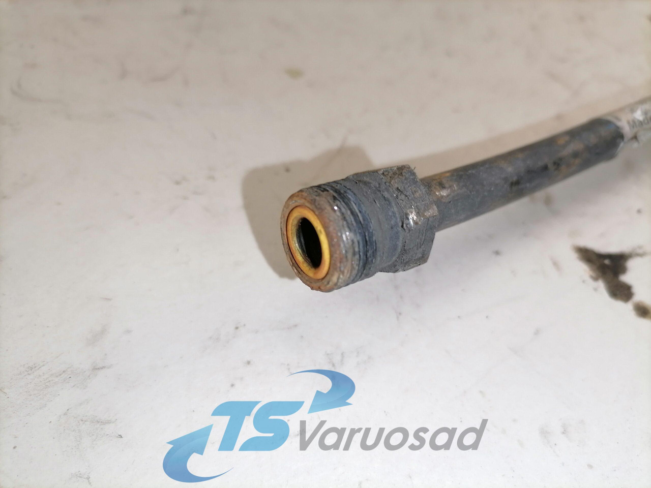 Volvo A/C pipe 20516062 - Heating/ Ventilation for Truck: picture 3 Volvo A/C pipe 20516062 - Heating/ Ventilation for Truck: picture 3