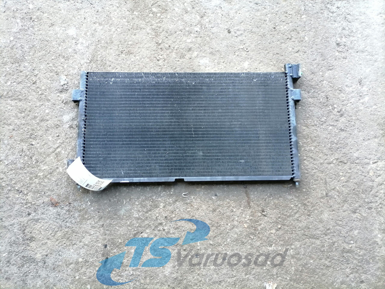 Volvo A/C radiator 21086304 - Heating/ Ventilation for Truck: picture 2 Volvo A/C radiator 21086304 - Heating/ Ventilation for Truck: picture 2