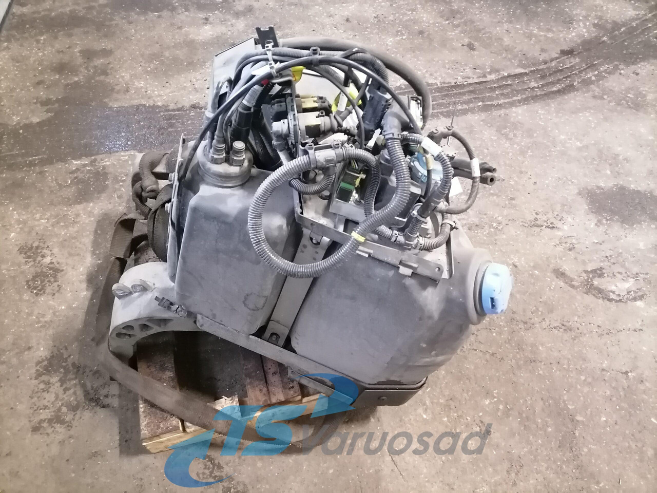 Volvo Ad Blue tank 22193761 - Fuel system for Truck: picture 3 Volvo Ad Blue tank 22193761 - Fuel system for Truck: picture 3