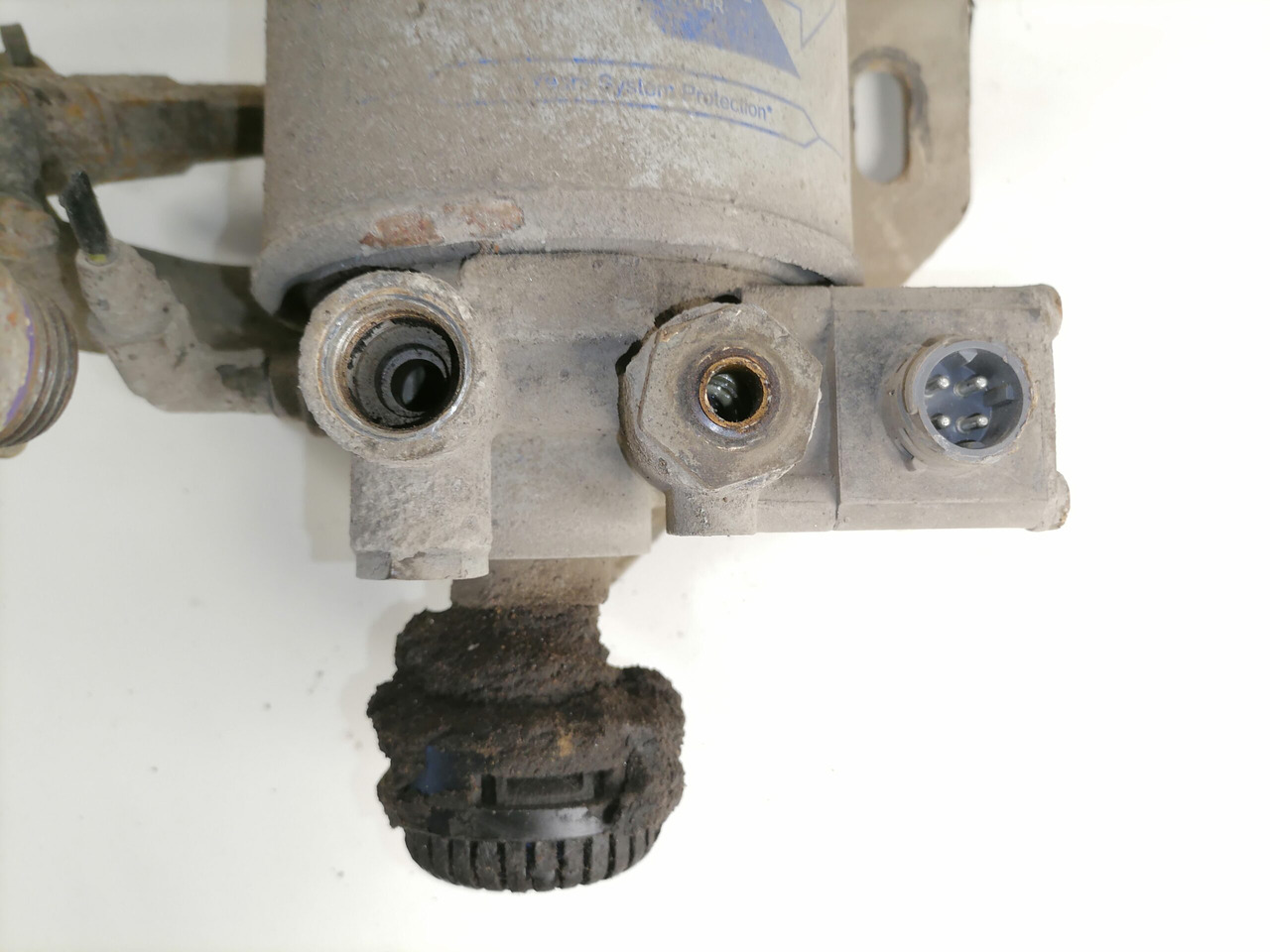 Volvo Air dryer 21620172 - Brake valve for Truck: picture 3 Volvo Air dryer 21620172 - Brake valve for Truck: picture 3