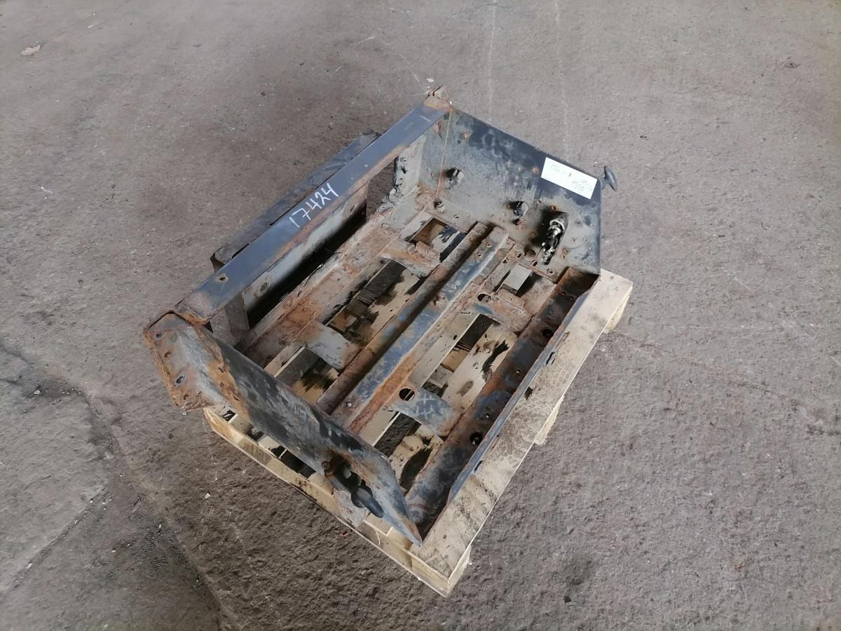 Volvo Battery box 82242298 - Battery for Truck: picture 2 Volvo Battery box 82242298 - Battery for Truck: picture 2