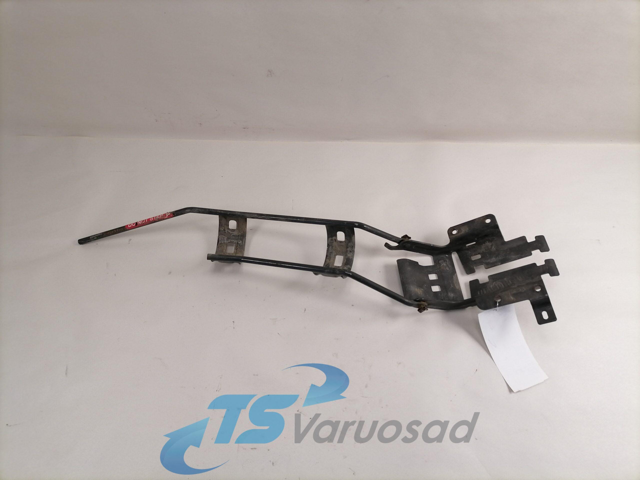 Volvo Bracket 21458671 - Frame/ Chassis for Truck: picture 1 Volvo Bracket 21458671 - Frame/ Chassis for Truck: picture 1