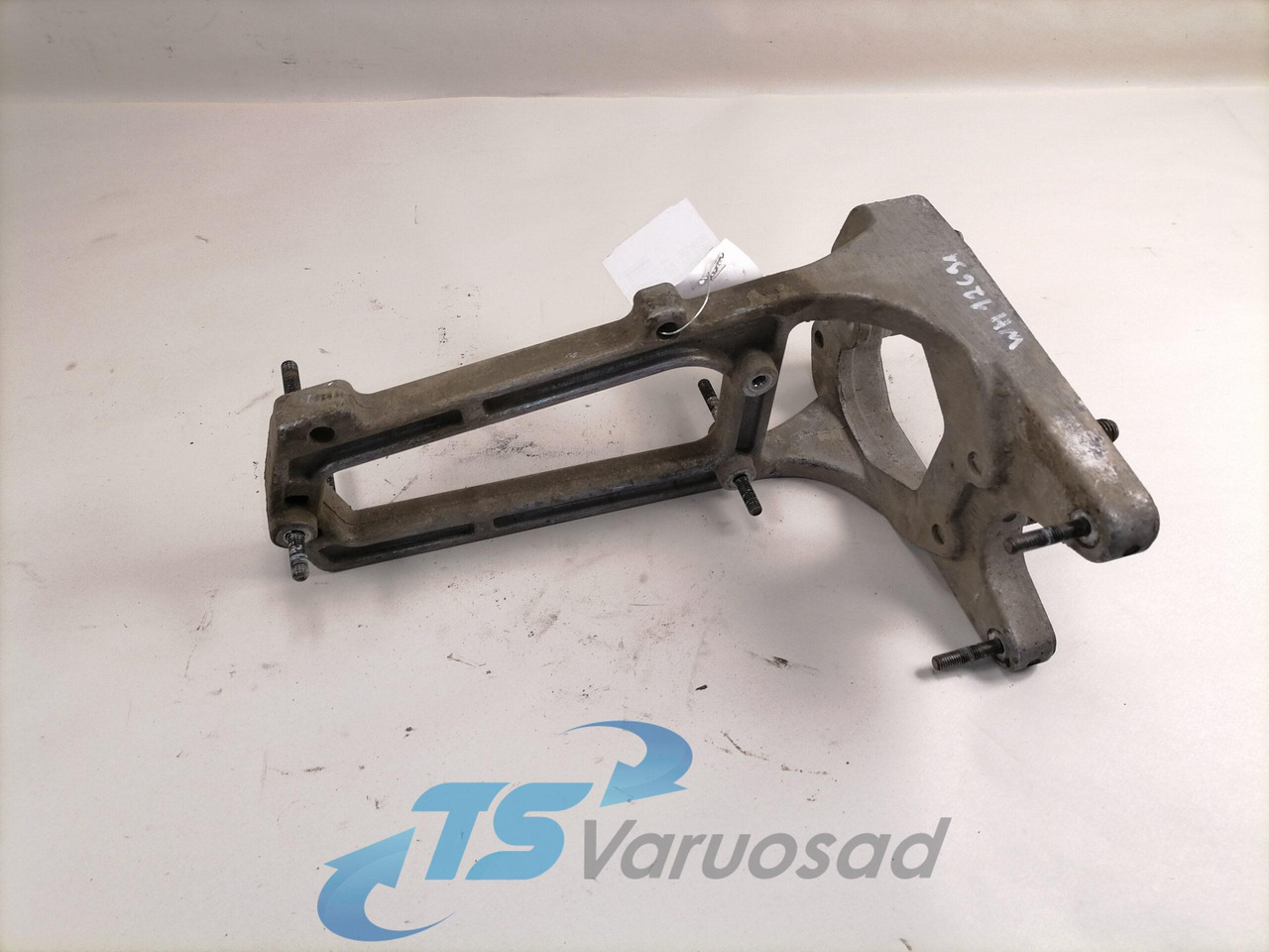 Volvo Bracket 21658350 - Frame/ Chassis for Truck: picture 2 Volvo Bracket 21658350 - Frame/ Chassis for Truck: picture 2
