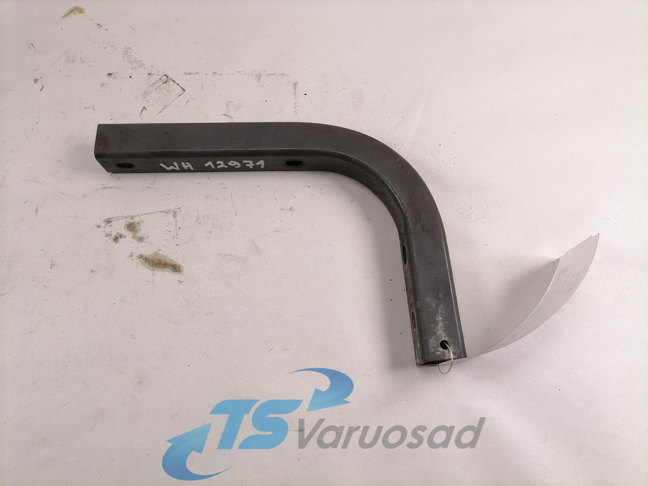 Volvo Bracket 82158835 - Frame/ Chassis for Truck: picture 2 Volvo Bracket 82158835 - Frame/ Chassis for Truck: picture 2