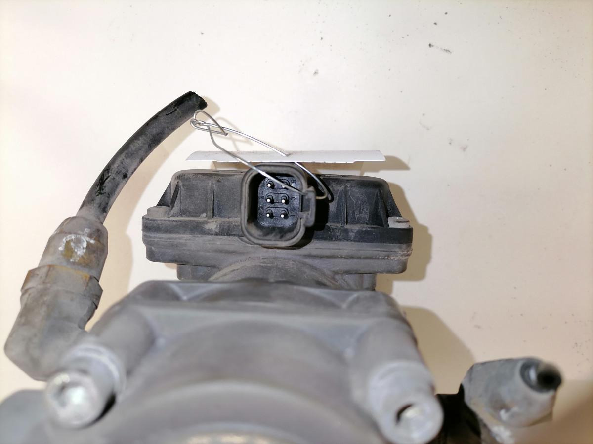 Volvo Brake pressure control K040159 - Brake valve for Truck: picture 4 Volvo Brake pressure control K040159 - Brake valve for Truck: picture 4