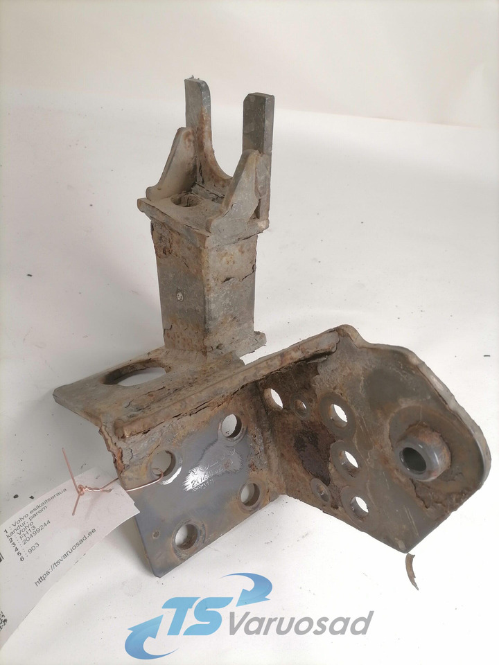 Volvo Bumper bracket 20499244 - Bumper for Truck: picture 1 Volvo Bumper bracket 20499244 - Bumper for Truck: picture 1