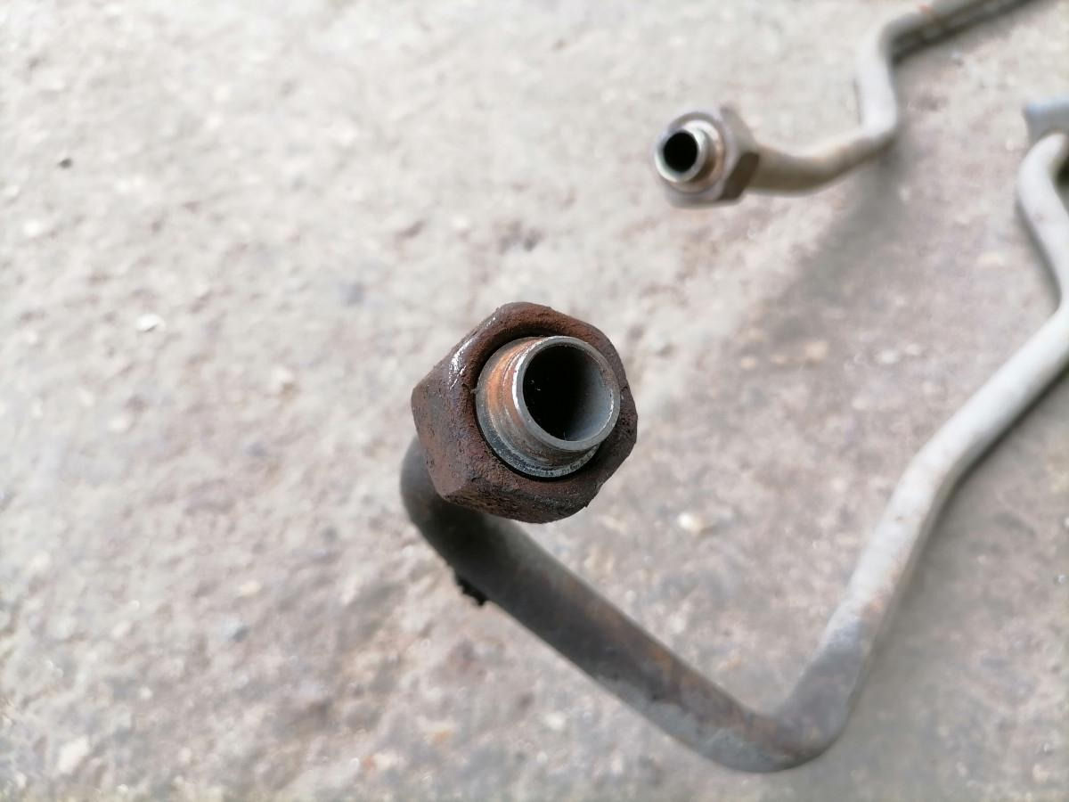 Volvo Compressor air pipe 20803547 - Air brake compressor for Truck: picture 3 Volvo Compressor air pipe 20803547 - Air brake compressor for Truck: picture 3