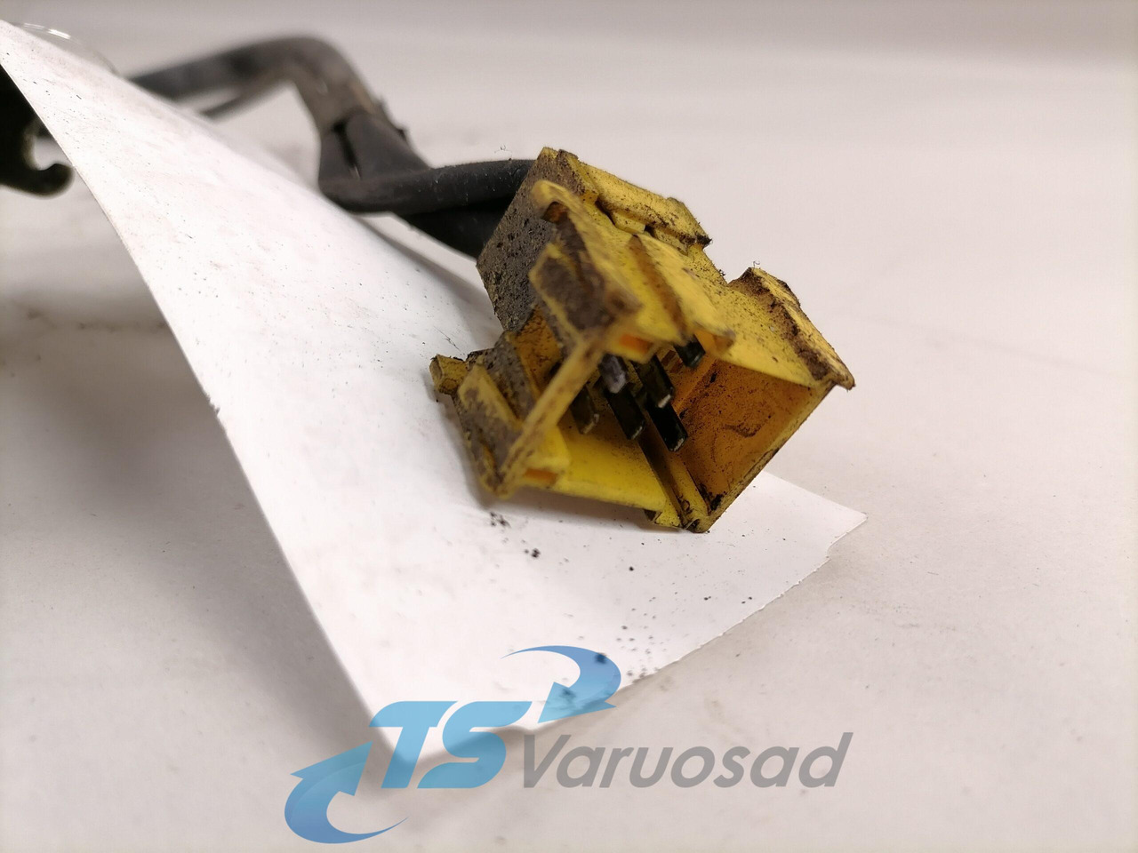 Volvo Door lock 20588326 - Door and parts for Truck: picture 5 Volvo Door lock 20588326 - Door and parts for Truck: picture 5