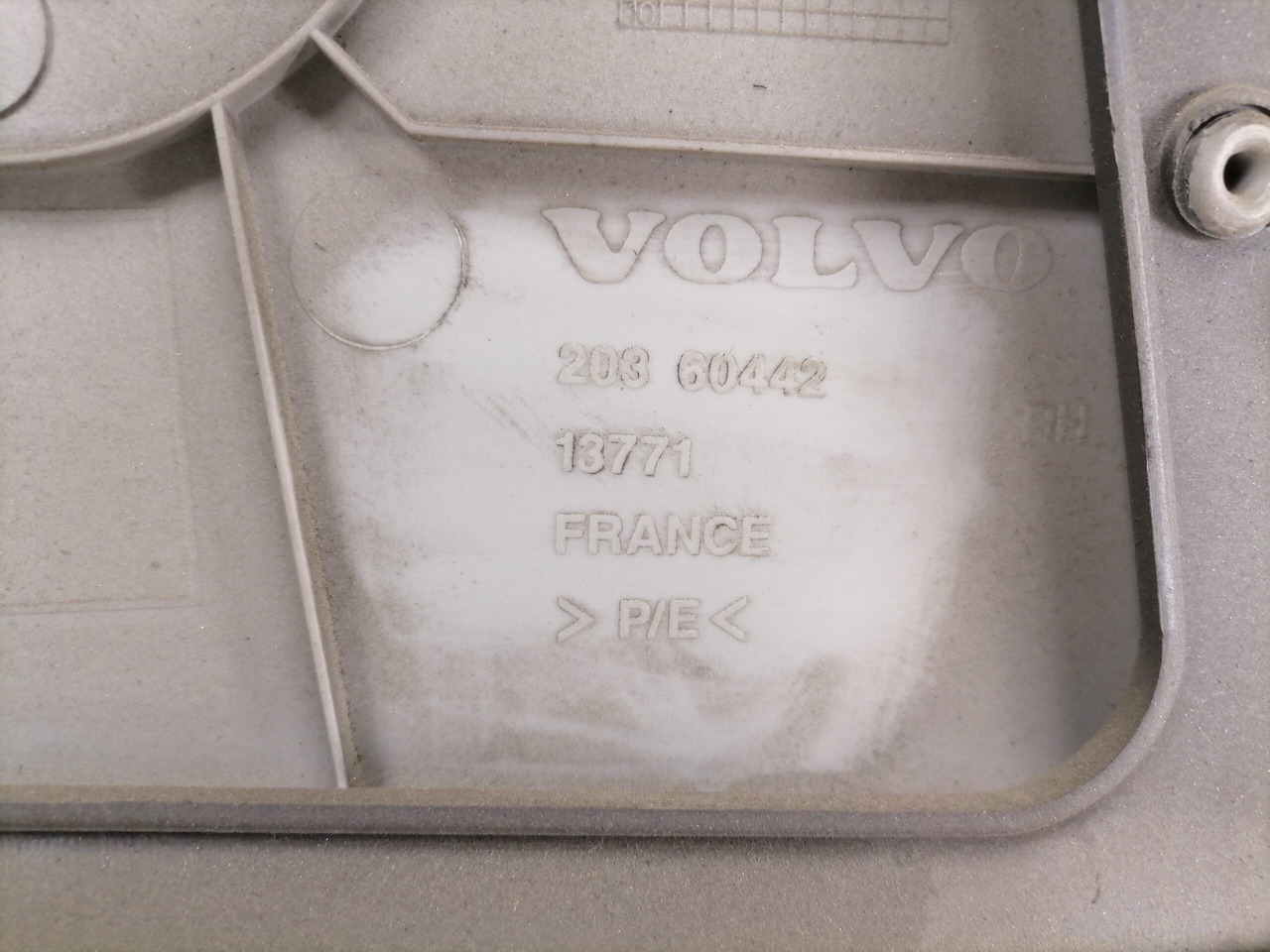 Volvo Door trim panel 20360625 - Door and parts for Truck: picture 3 Volvo Door trim panel 20360625 - Door and parts for Truck: picture 3