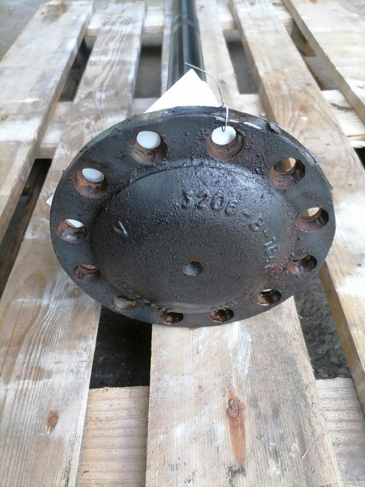 Volvo Drive shaft 3152522 - Drive shaft for Truck: picture 2 Volvo Drive shaft 3152522 - Drive shaft for Truck: picture 2