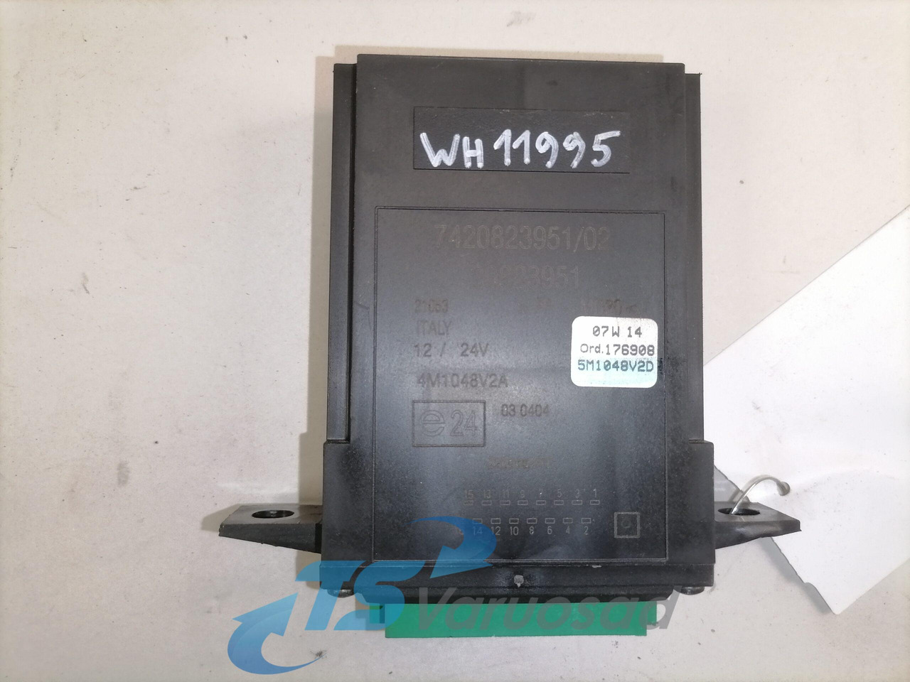 Volvo Ecu, door lock 20823951 - ECU for Truck: picture 3 Volvo Ecu, door lock 20823951 - ECU for Truck: picture 3