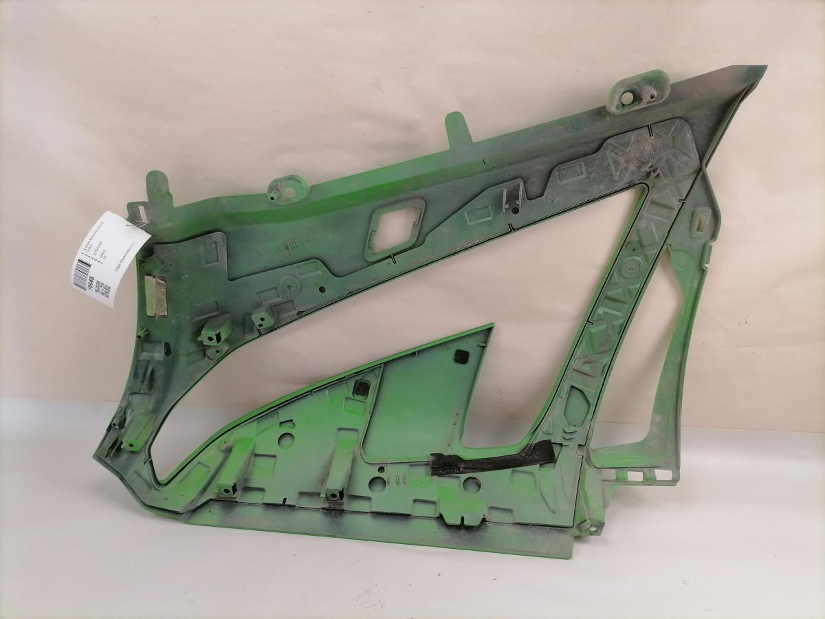 Volvo Esitule korpuse plastik 23526465 - Lights/ Lighting for Truck: picture 3 Volvo Esitule korpuse plastik 23526465 - Lights/ Lighting for Truck: picture 3