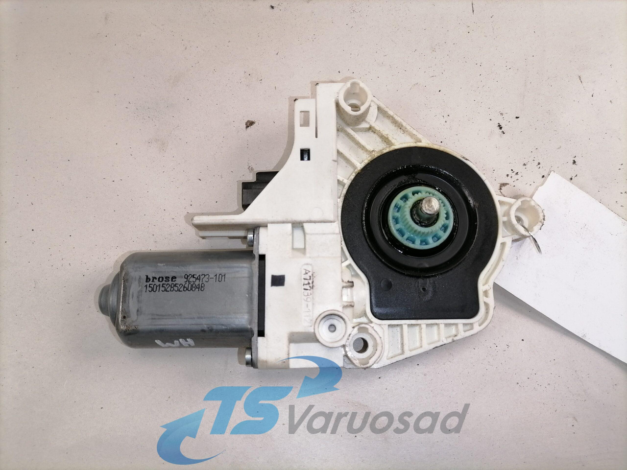 Volvo Glass lift 82907373 - Window and parts for Truck: picture 3 Volvo Glass lift 82907373 - Window and parts for Truck: picture 3