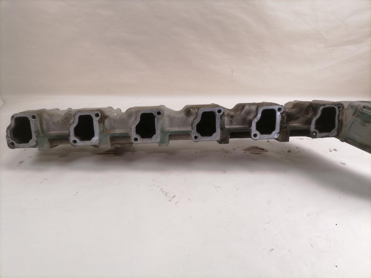 Volvo Intake mainfold 21053832 - Intake manifold for Truck: picture 3 Volvo Intake mainfold 21053832 - Intake manifold for Truck: picture 3