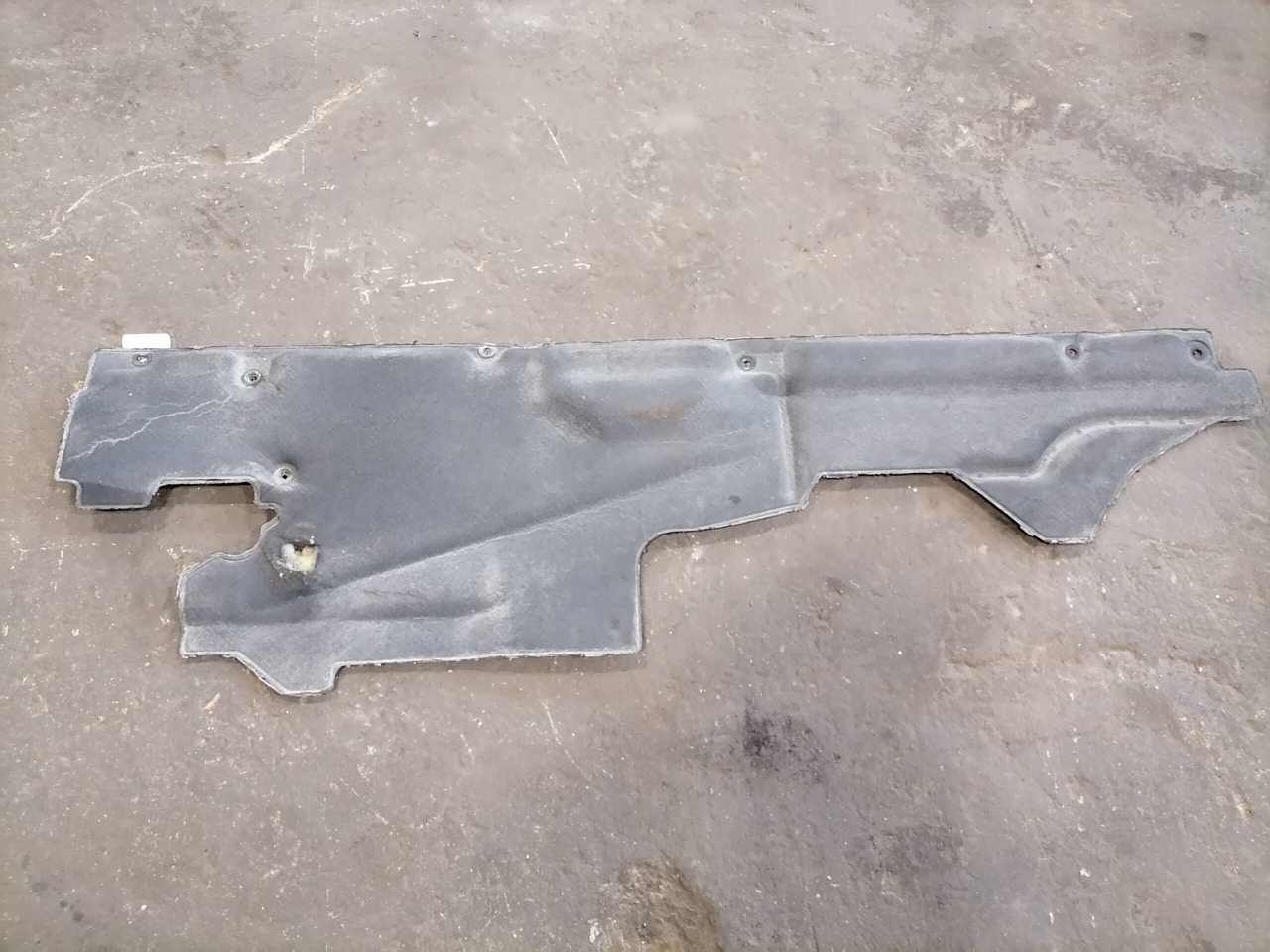 Volvo Noise reduction mat under the cab 20532509 - Universal part for Truck: picture 2 Volvo Noise reduction mat under the cab 20532509 - Universal part for Truck: picture 2