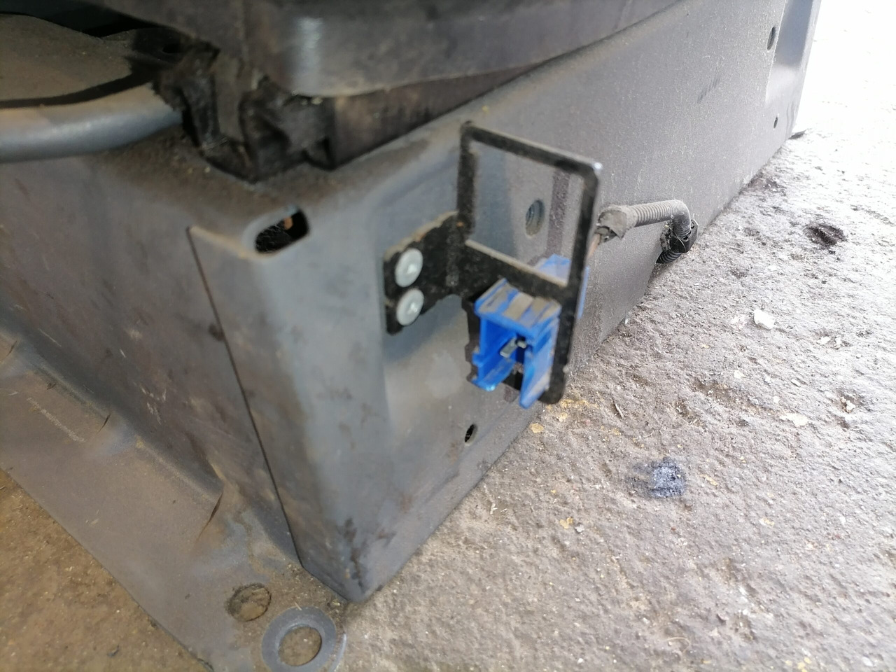 Seat for Truck Volvo Passenger seat 20591478: picture 6