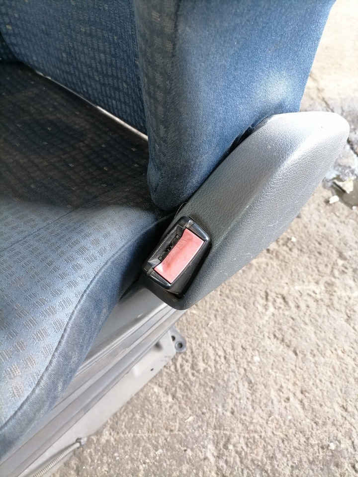 Volvo Passenger seat 20591478 - Seat for Truck: picture 3 Volvo Passenger seat 20591478 - Seat for Truck: picture 3
