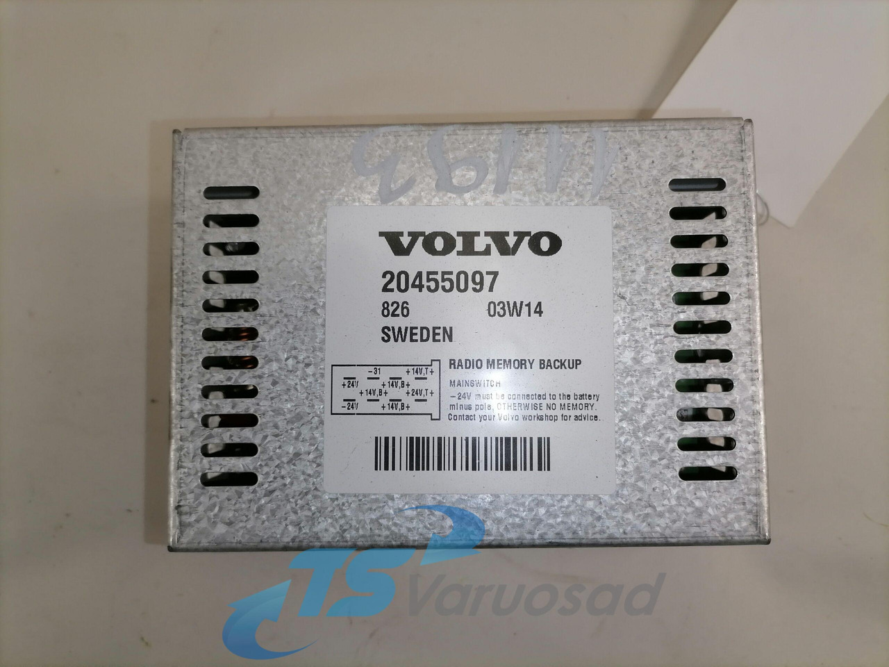 Volvo Radio Memory Backup 20455097 - ECU for Truck: picture 2 Volvo Radio Memory Backup 20455097 - ECU for Truck: picture 2