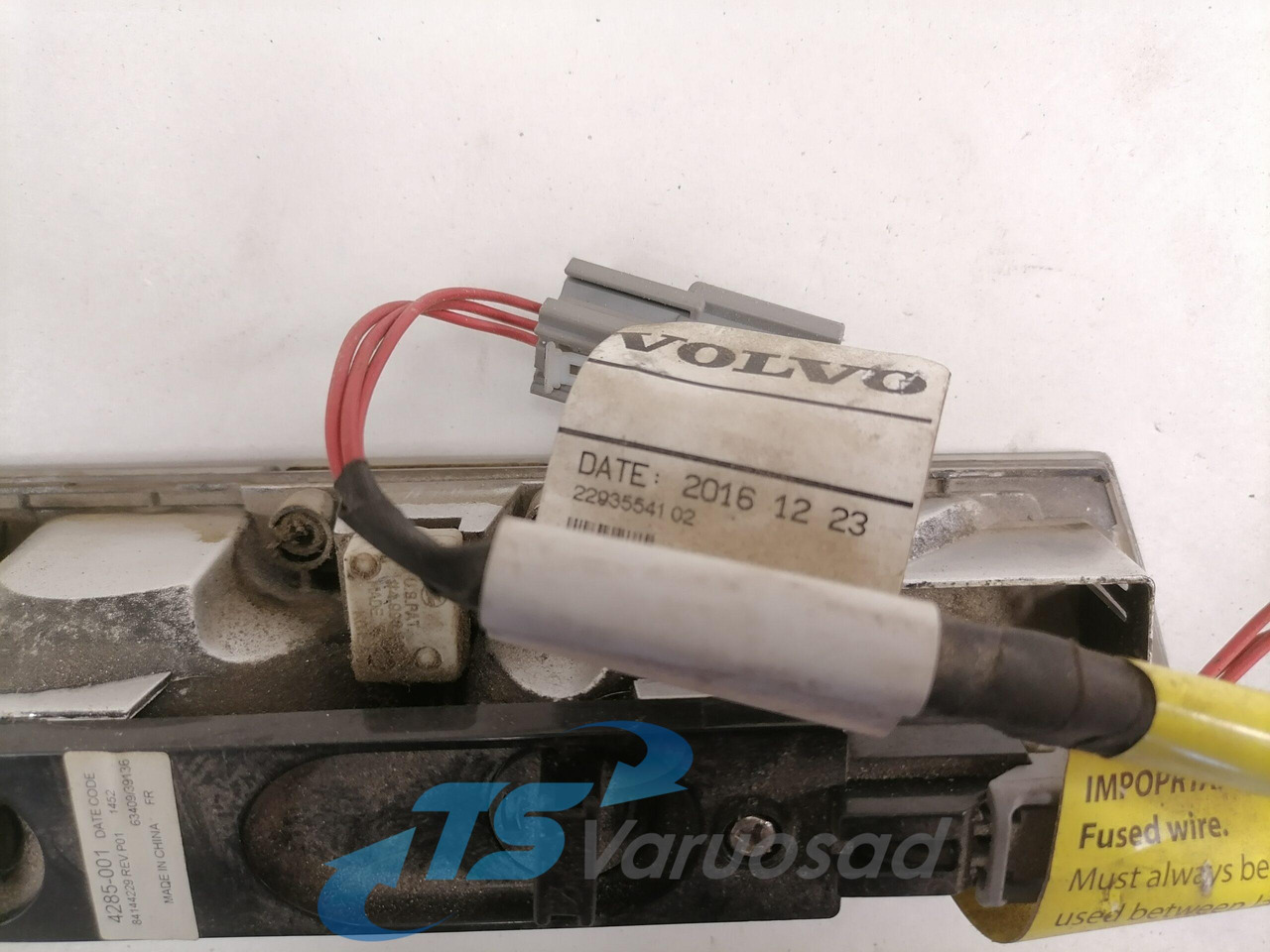 Volvo Salongi valgusti 84144229 - Universal part for Truck: picture 4 Volvo Salongi valgusti 84144229 - Universal part for Truck: picture 4