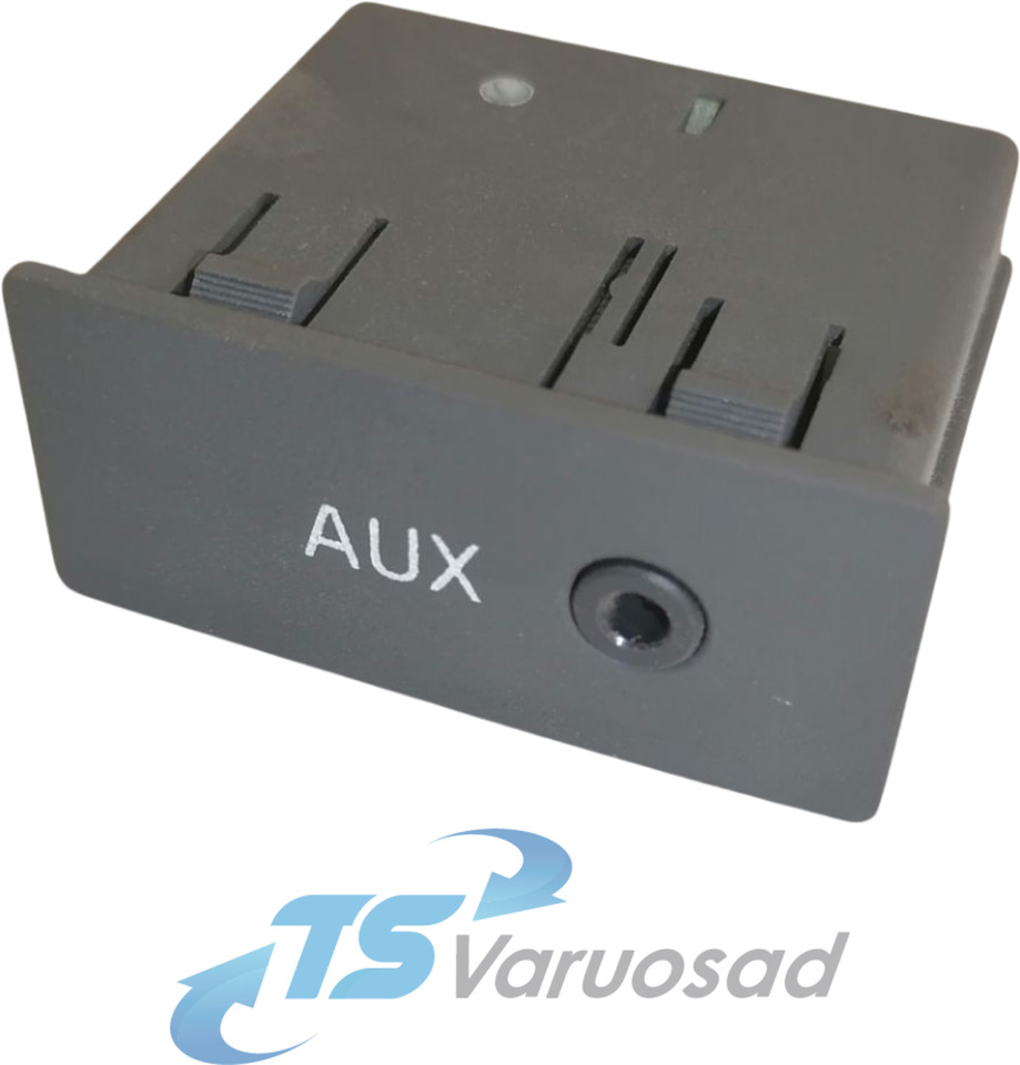 Volvo Volvo AUX pistiku paneel 21079667 - Electrical system for Truck: picture 1 Volvo Volvo AUX pistiku paneel 21079667 - Electrical system for Truck: picture 1