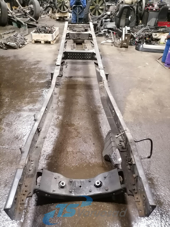 Volvo Volvo FH4 4x2 Raam 85137361 - Frame/ Chassis for Truck: picture 3 Volvo Volvo FH4 4x2 Raam 85137361 - Frame/ Chassis for Truck: picture 3