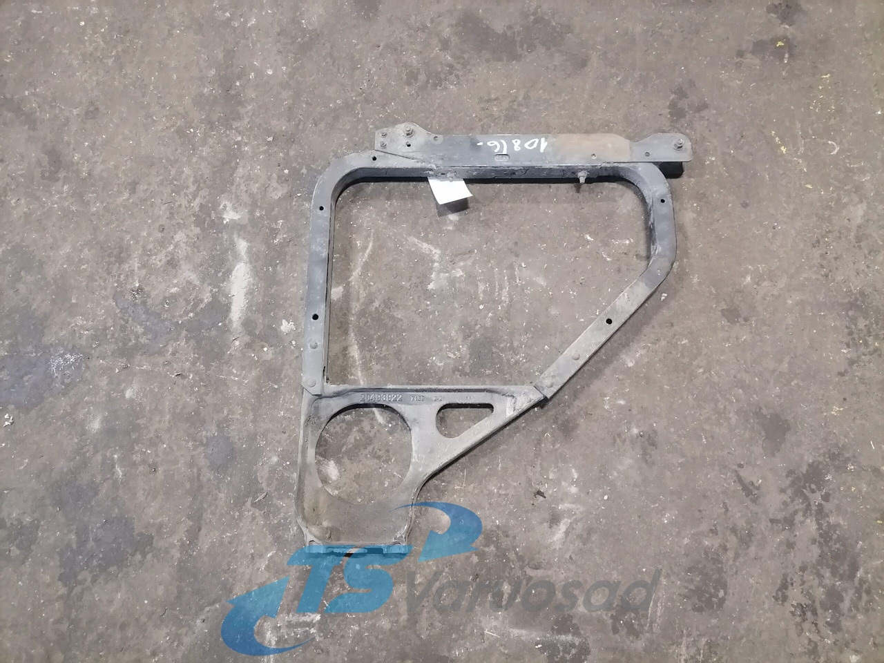 Volvo Volvo raami kronstein, küljespoileri kandur 20493922 - Frame/ Chassis for Truck: picture 1 Volvo Volvo raami kronstein, küljespoileri kandur 20493922 - Frame/ Chassis for Truck: picture 1