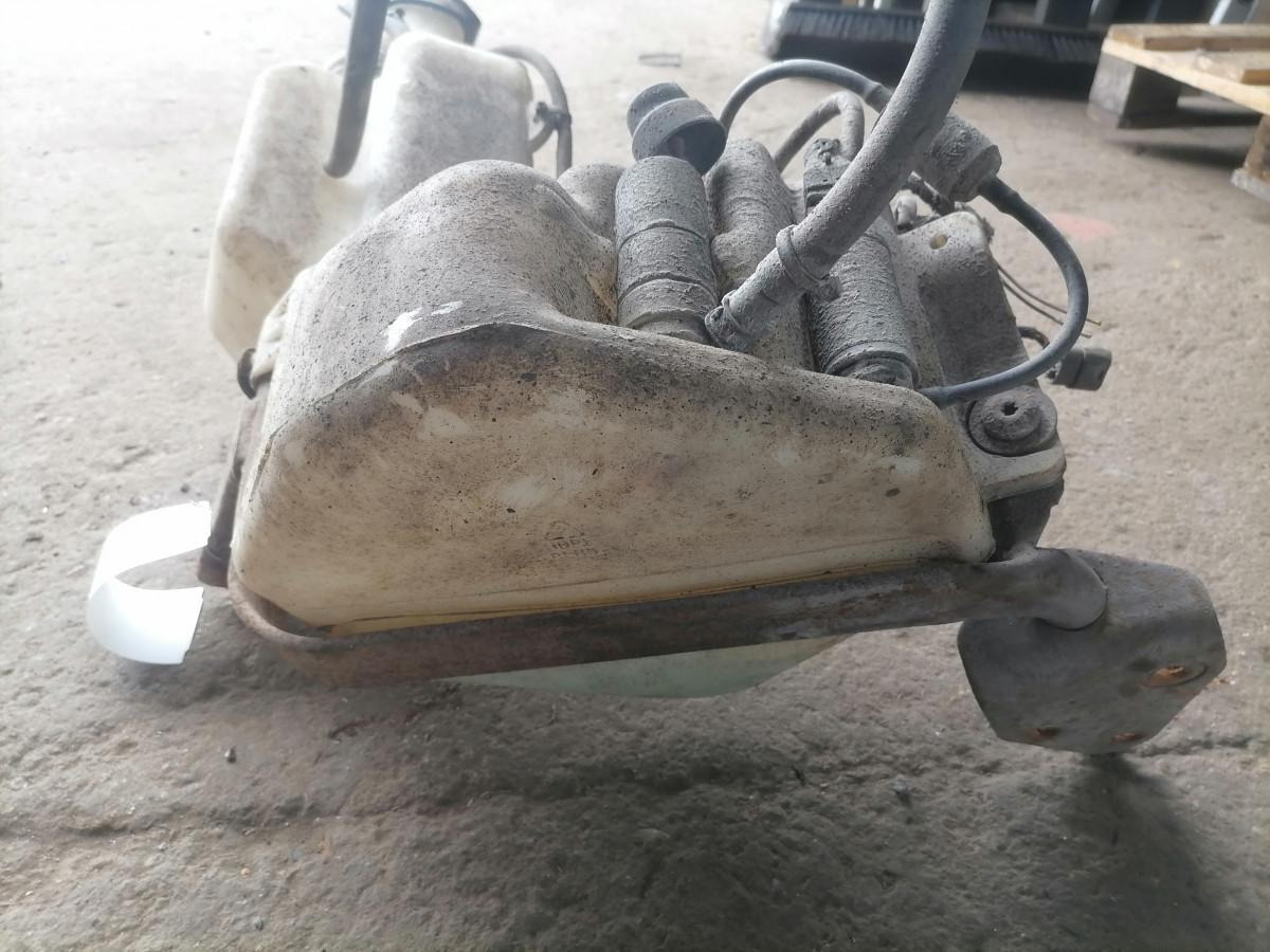 Volvo Windscreen washer fluid tank 22199322 - Wiper for Truck: picture 3 Volvo Windscreen washer fluid tank 22199322 - Wiper for Truck: picture 3