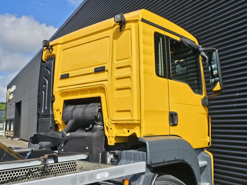MAN TGS 35.460 8x4-4 BL / VDL 30T HOOKLIFT - Hook lift truck: picture 5 MAN TGS 35.460 8x4-4 BL / VDL 30T HOOKLIFT - Hook lift truck: picture 5