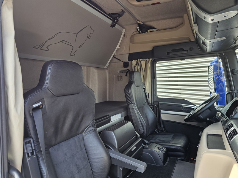 Crane truck MAN TGS 35.500 8x4-6 / PALFINGER 92 t/m CRANE +JIB: picture 16 Crane truck MAN TGS 35.500 8x4-6 / PALFINGER 92 t/m CRANE +JIB: picture 16