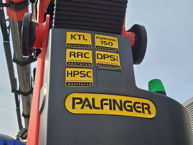 Crane truck MAN TGS 35.500 8x4-6 / PALFINGER 92 t/m CRANE +JIB: picture 15 Crane truck MAN TGS 35.500 8x4-6 / PALFINGER 92 t/m CRANE +JIB: picture 15