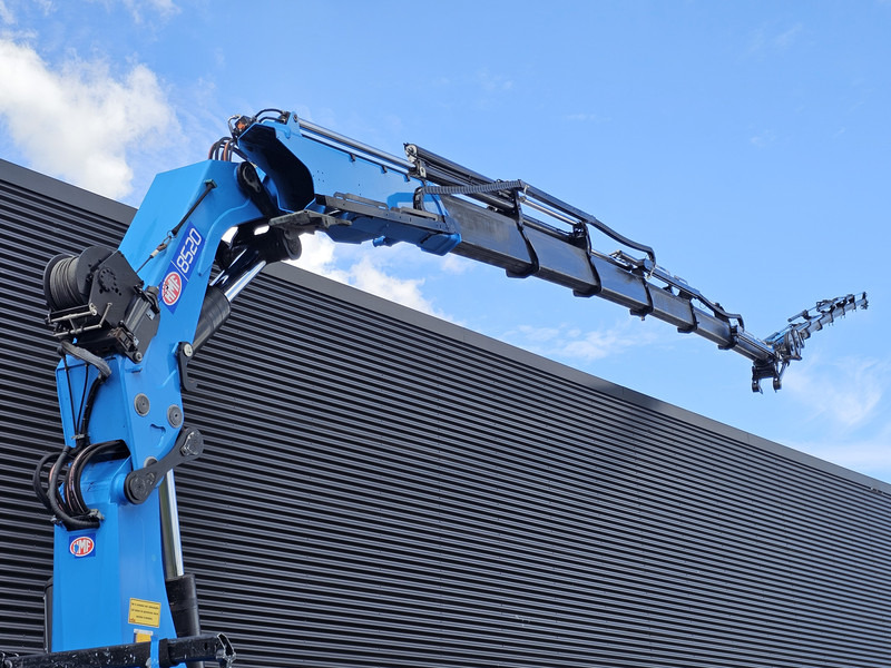 MAN TGX 35.480 8x4-4 / HMF 85 t/m + JIB / WINCH - Dropside/ Flatbed truck, Crane truck: picture 5 MAN TGX 35.480 8x4-4 / HMF 85 t/m + JIB / WINCH - Dropside/ Flatbed truck, Crane truck: picture 5