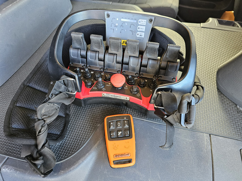 Scania P320 4x2 / PALFINGER 14TM / CRANE/KRAN/GRUE - Dropside/ Flatbed truck, Crane truck: picture 5 Scania P320 4x2 / PALFINGER 14TM / CRANE/KRAN/GRUE - Dropside/ Flatbed truck, Crane truck: picture 5