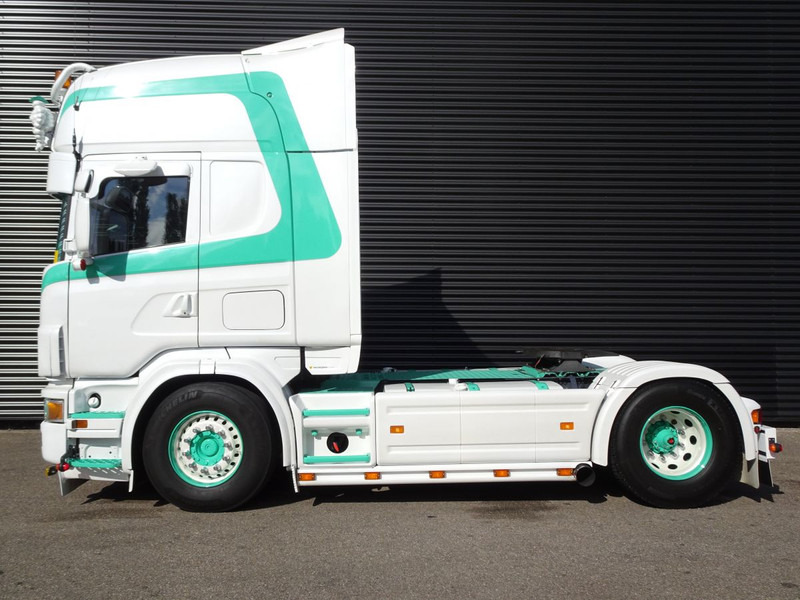 Scania R164.480 4x2 / MANUAL / RETARDER / SHOWTRUCK - Tractor unit: picture 2 Scania R164.480 4x2 / MANUAL / RETARDER / SHOWTRUCK - Tractor unit: picture 2