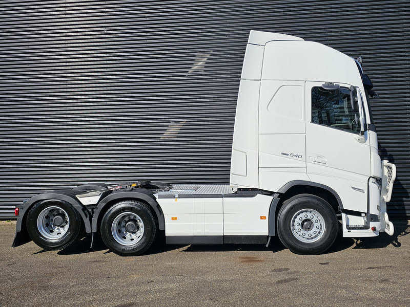 Volvo FH 540 / 6X4 / BOOGIE / RETARDER / FULL AIR / 312DKM - Tractor unit: picture 4 Volvo FH 540 / 6X4 / BOOGIE / RETARDER / FULL AIR / 312DKM - Tractor unit: picture 4