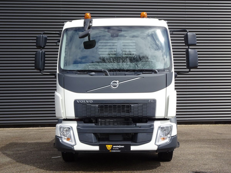 Volvo FL 240 NEW / 4X2 / HAAKARM / AMPIROLLE - Hook lift truck: picture 4 Volvo FL 240 NEW / 4X2 / HAAKARM / AMPIROLLE - Hook lift truck: picture 4