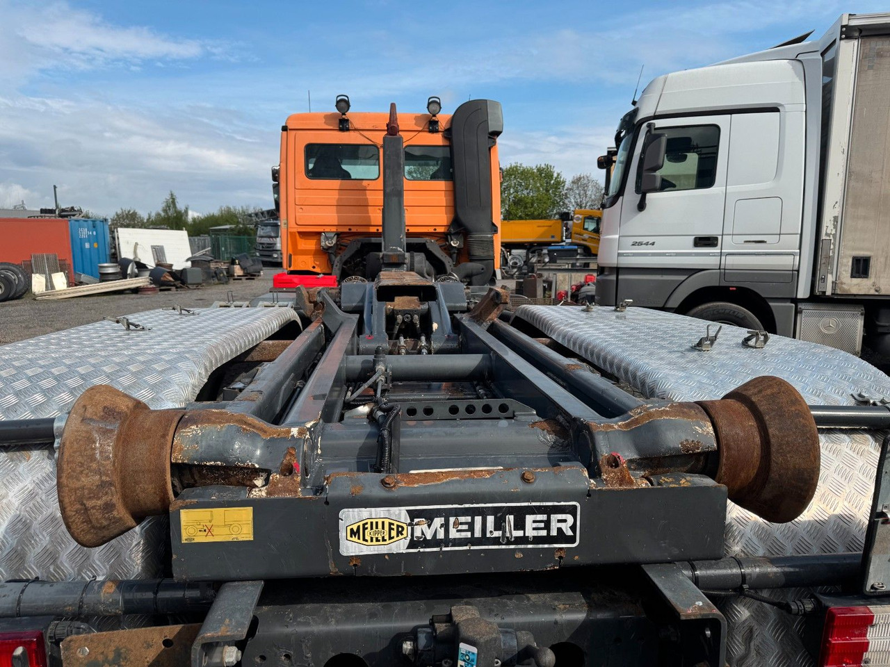 Meiller Abrollaufbau RK 20,65 - Hook lift truck: picture 2 Meiller Abrollaufbau RK 20,65 - Hook lift truck: picture 2