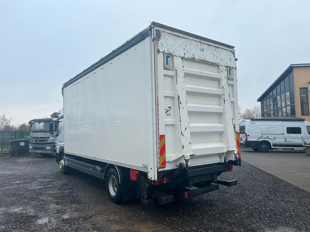 Curtainsider truck Mercedes-Benz 1324 4X2 Koffer Plane 6 to. Hebebühne Mercedes-Benz 1324 4X2 Koffer Plane 6 to. Hebebühne: picture 9