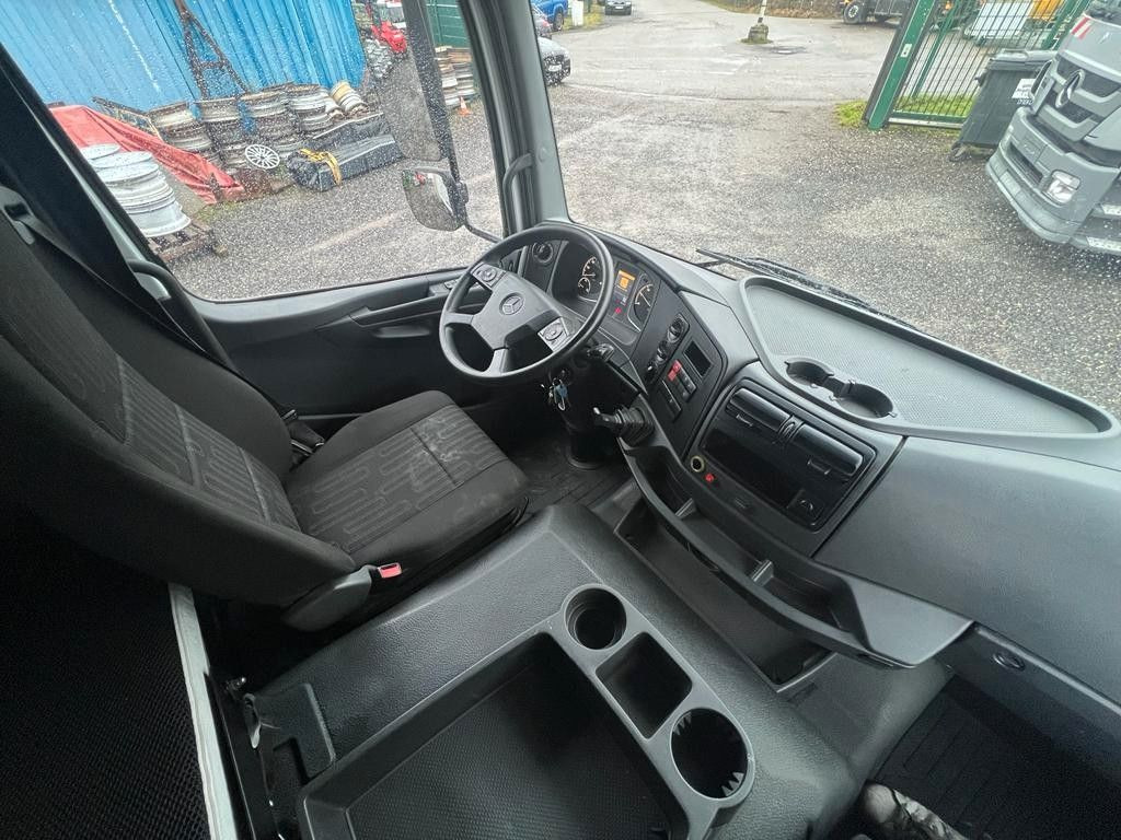 Mercedes-Benz 1324 4X2 Koffer Plane 6 to. Hebebühne Mercedes-Benz 1324 4X2 Koffer Plane 6 to. Hebebühne - Curtainsider truck: picture 3 Mercedes-Benz 1324 4X2 Koffer Plane 6 to. Hebebühne Mercedes-Benz 1324 4X2 Koffer Plane 6 to. Hebebühne - Curtainsider truck: picture 3