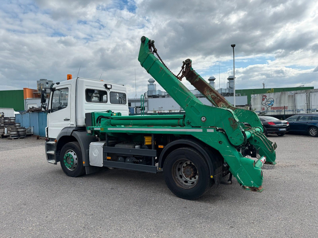 Leasing of Mercedes-Benz 1833 4X2 Meiller AK 12 Absetzkipper Mercedes-Benz 1833 4X2 Meiller AK 12 Absetzkipper Mercedes-Benz 1833 4X2 Meiller AK 12 Absetzkipper Mercedes-Benz 1833 4X2 Meiller AK 12 Absetzkipper: picture 15
