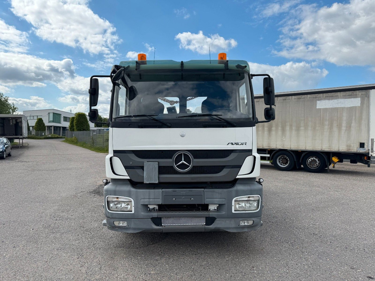 Leasing of Mercedes-Benz 1833 4X2 Meiller AK 12 Absetzkipper Mercedes-Benz 1833 4X2 Meiller AK 12 Absetzkipper Mercedes-Benz 1833 4X2 Meiller AK 12 Absetzkipper Mercedes-Benz 1833 4X2 Meiller AK 12 Absetzkipper: picture 17