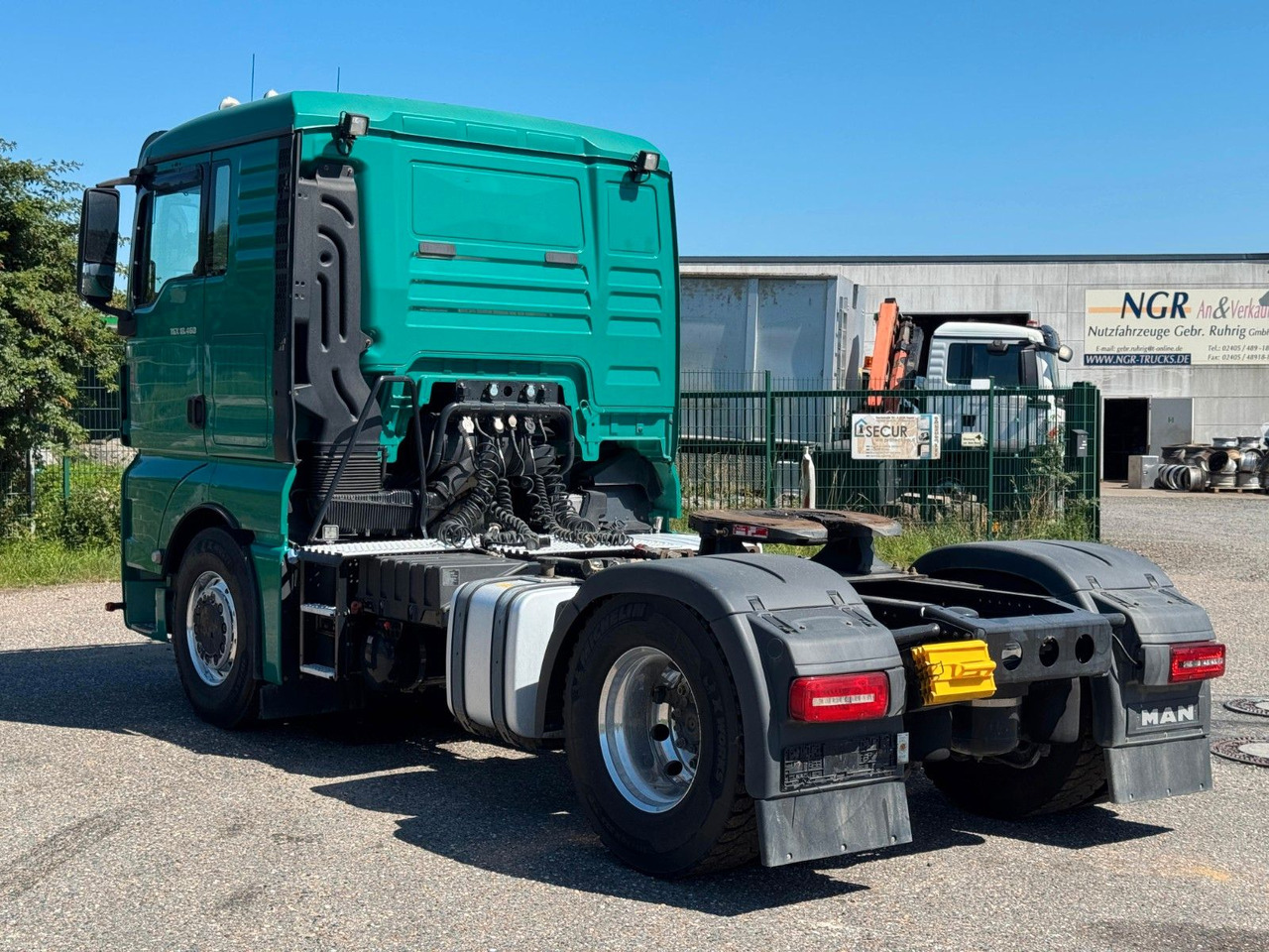 Leasing of MAN 18.460 4x2 Kipphydr. | Standheiz. | Top Zustand MAN 18.460 4x2 Kipphydr. | Standheiz. | Top Zustand: picture 7 Leasing of MAN 18.460 4x2 Kipphydr. | Standheiz. | Top Zustand MAN 18.460 4x2 Kipphydr. | Standheiz. | Top Zustand: picture 7