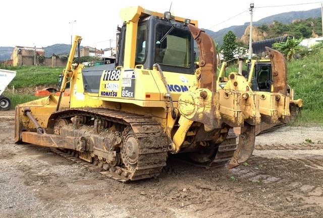 Komatsu D85EX-15 - Bulldozer: picture 2 Komatsu D85EX-15 - Bulldozer: picture 2