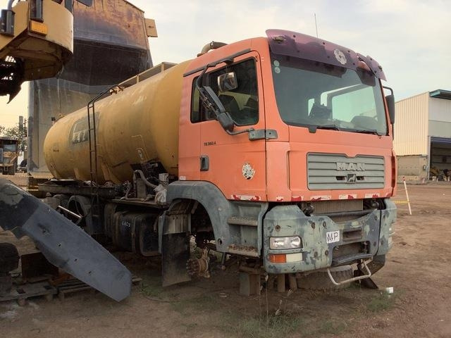 MAN 33.363 - Tank truck: picture 4 MAN 33.363 - Tank truck: picture 4