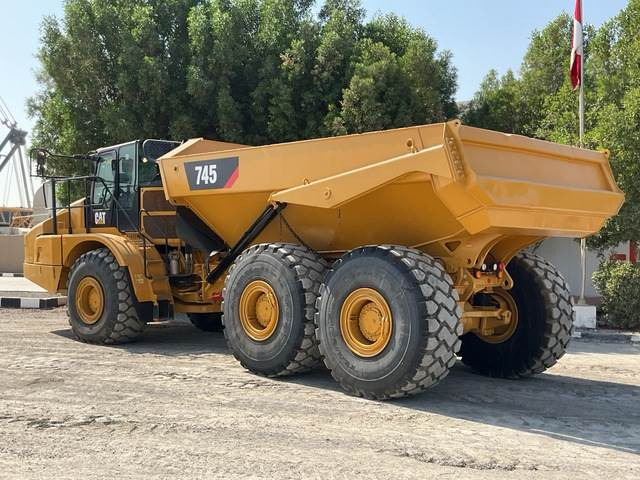 CAT 745 - Articulated dumper: picture 2 CAT 745 - Articulated dumper: picture 2